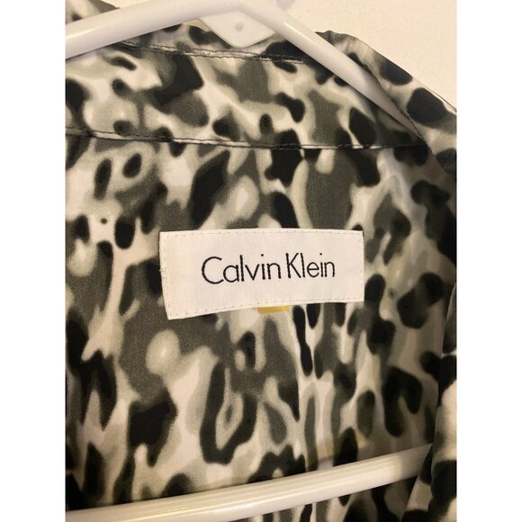 Calvin Klein Women's Black & White Animal Print Button-Up Jacket Best for 1X - Picture 2 of 9